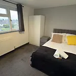 Six Bedroom House On Southmead Road Bristol