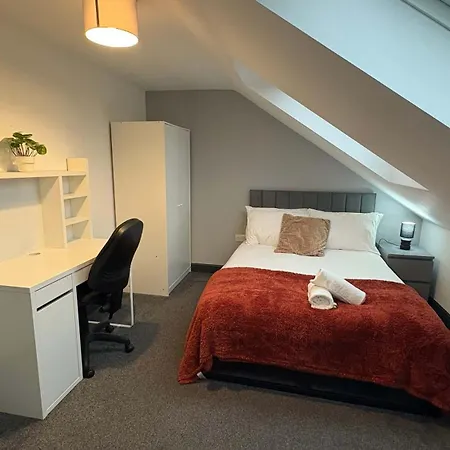 別荘 Six Bedroom House On Southmead Road ブリストル