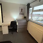 Six Bedroom House On Southmead Road *